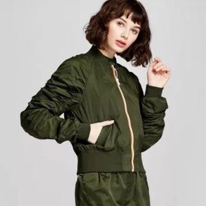 HUNTER for Target Women’s Ruched Sleeve Bomber Light Jacket Olive Green XL